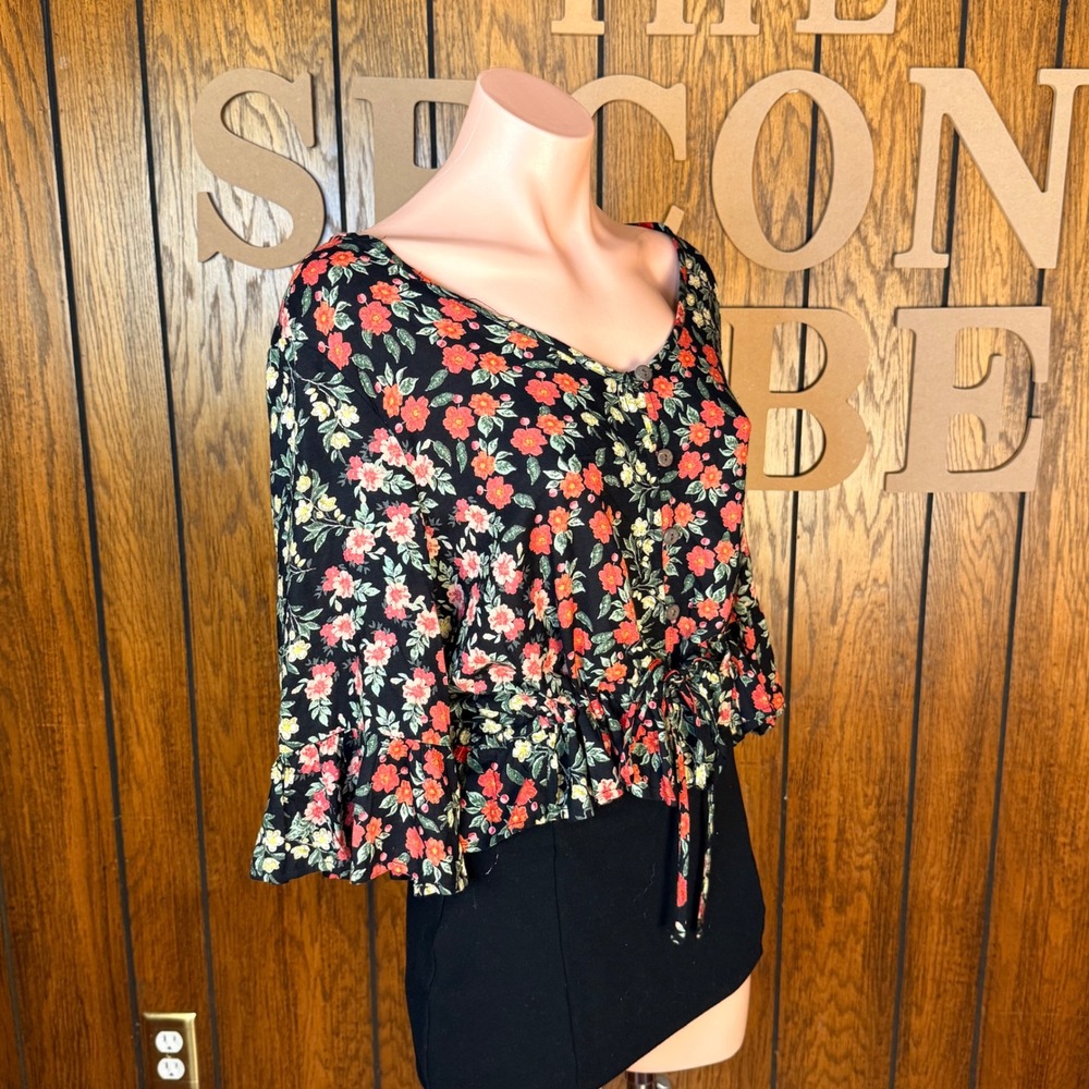 Patrons of Peace Blouse Womens Medium Black Floral Tie Waist Ruffle Sleeve Top - Picture 3 of 6